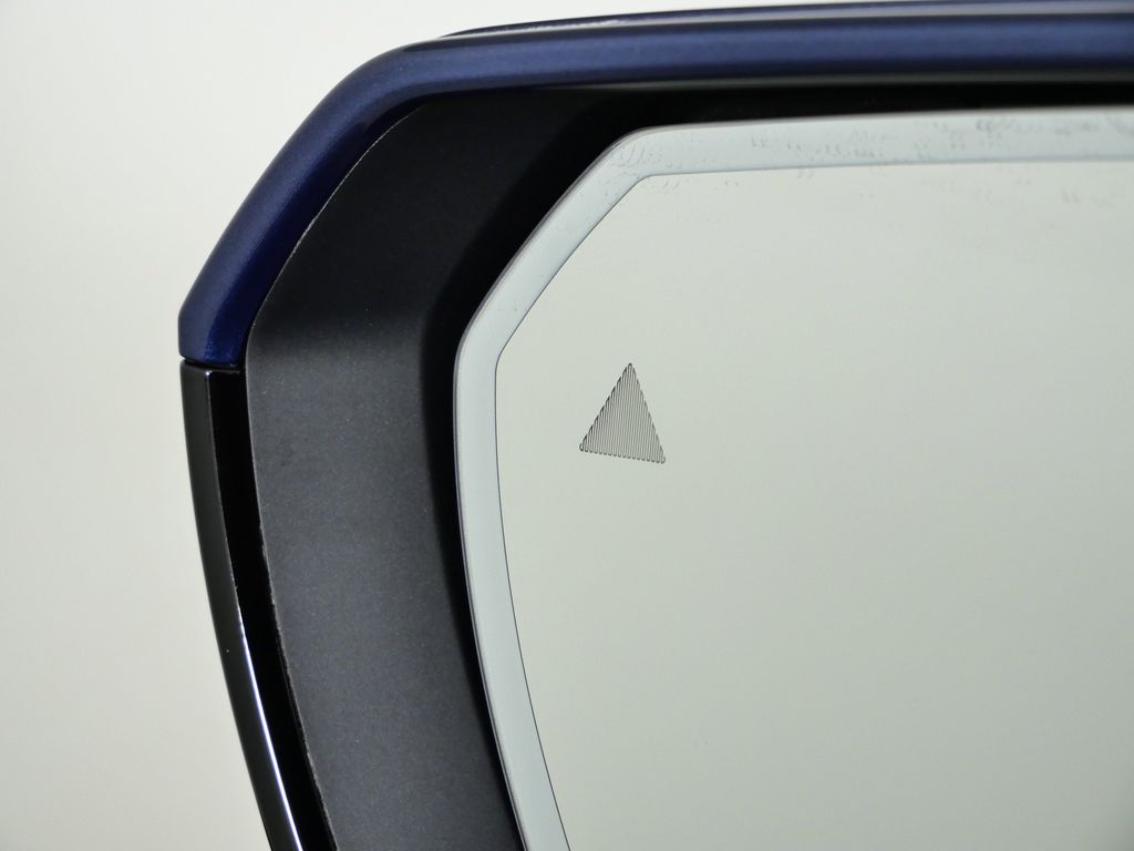 Thumbnail: 2025 BMW iX - 42