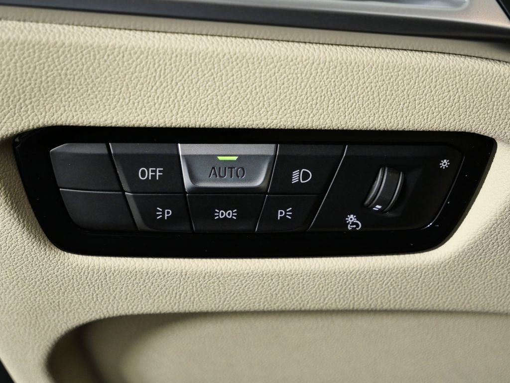 Thumbnail: 2026 BMW 3 Series - 40