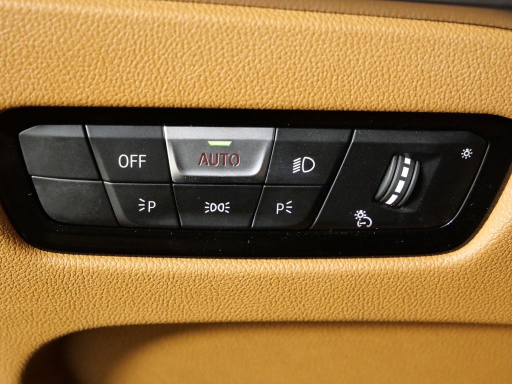 Thumbnail: 2026 BMW i4 - 39