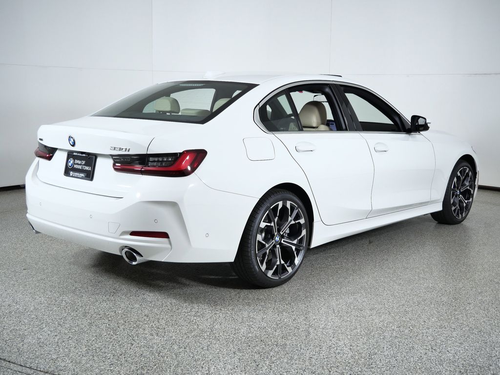 Thumbnail: 2026 BMW 3 Series - 9