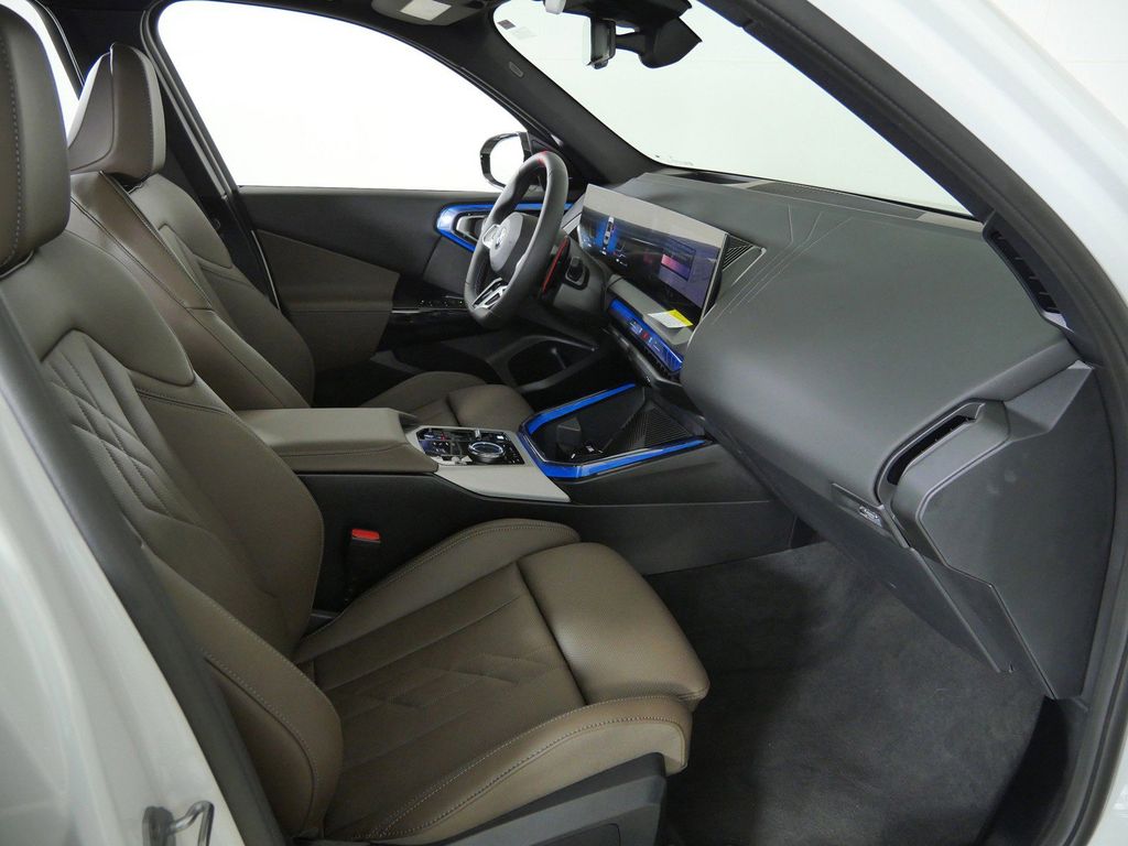 Thumbnail: 2026 BMW X3 - 21