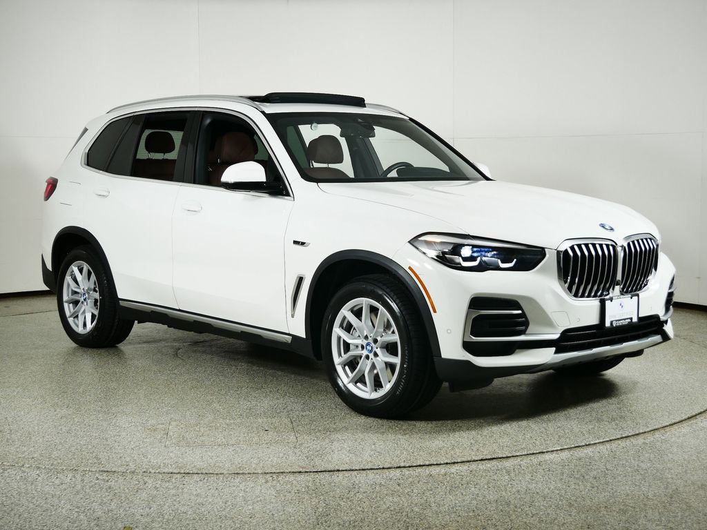 Thumbnail: 2023 BMW X5 - 3