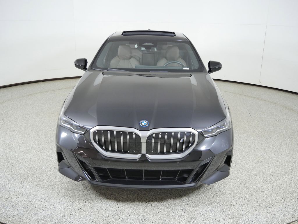 Thumbnail: 2026 BMW i5 - 20