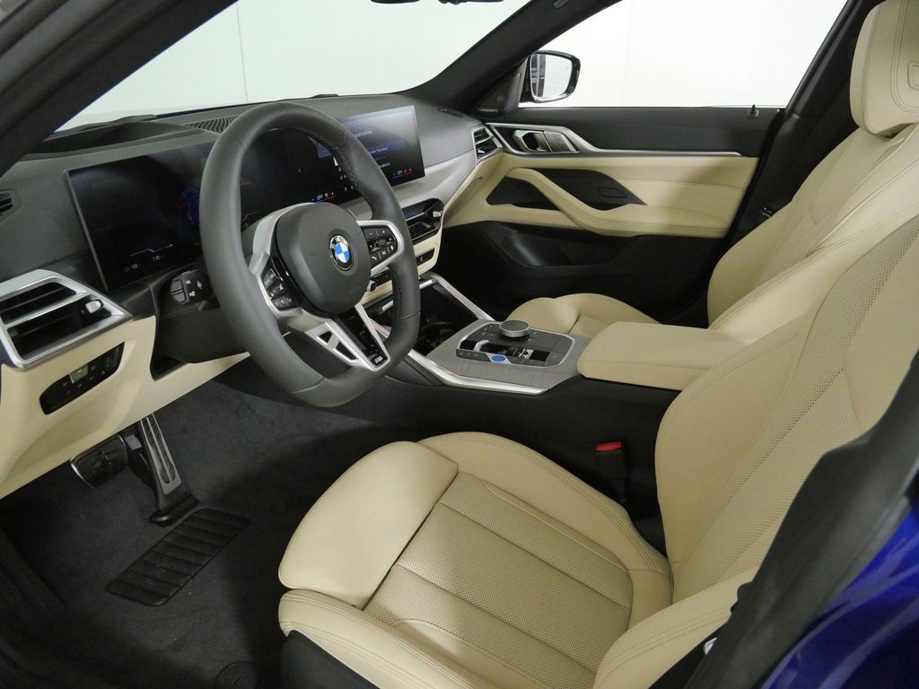 Thumbnail: 2026 BMW i4 - 32