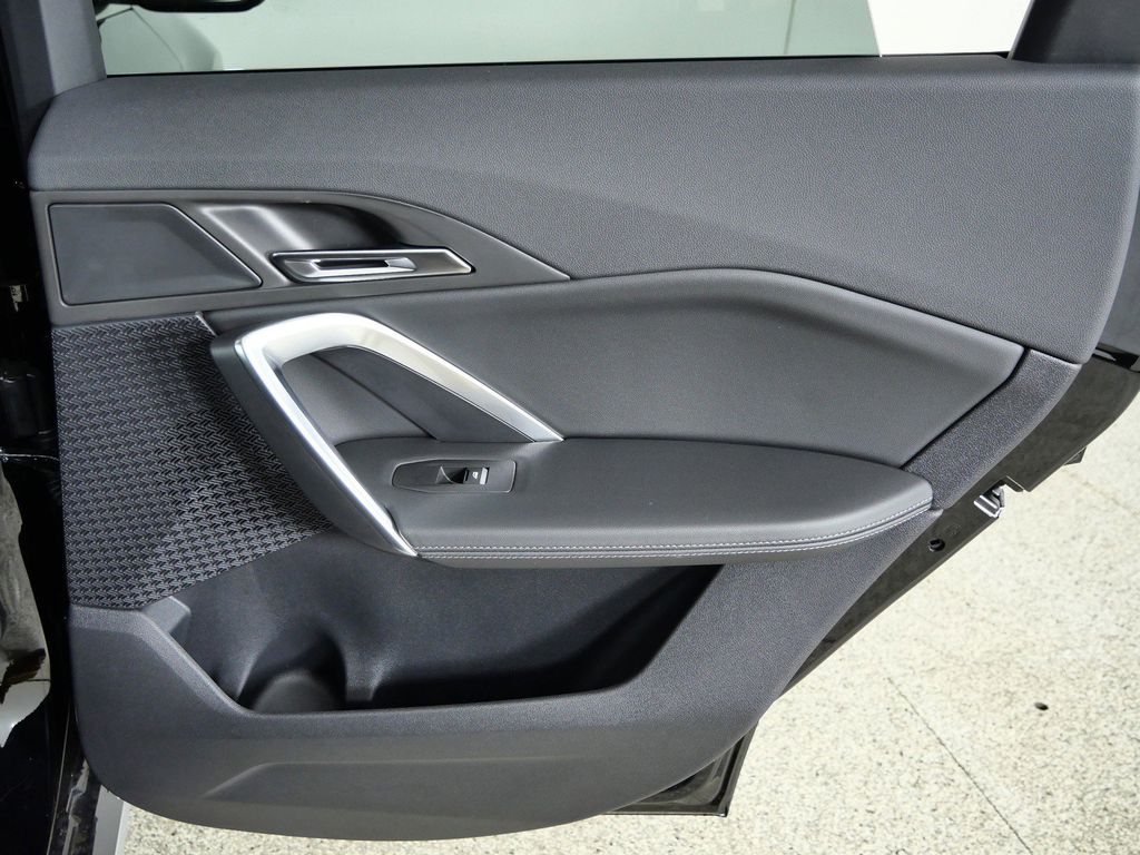 Thumbnail: 2026 BMW X1 - 23