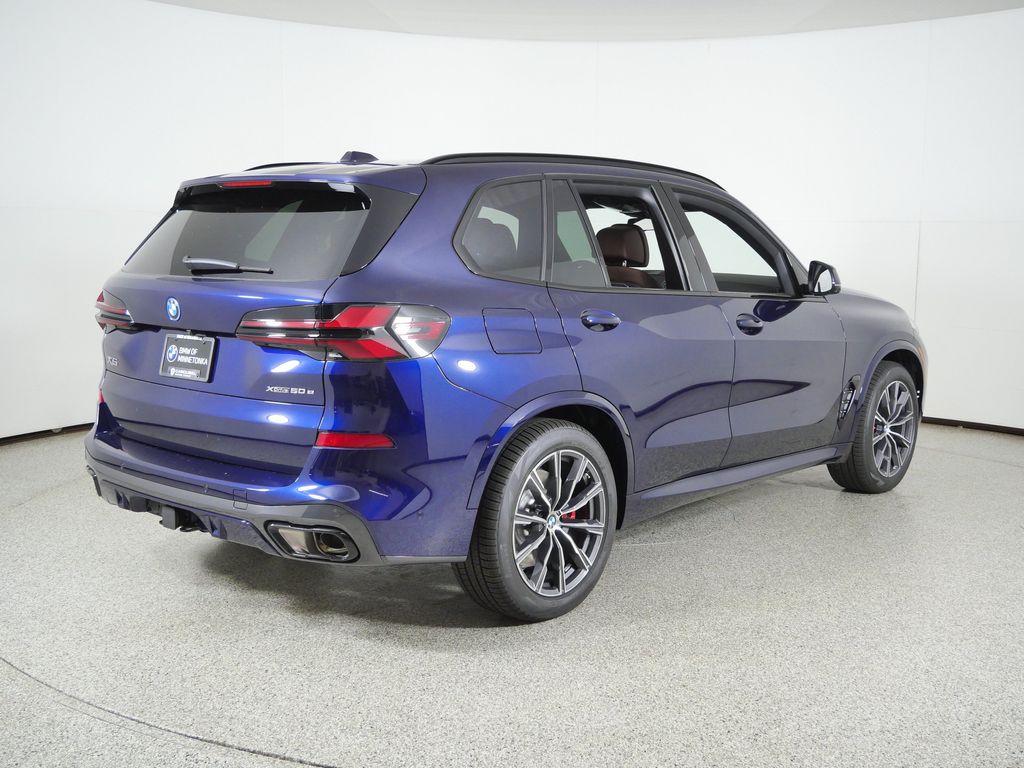 Thumbnail: 2026 BMW X5 - 9
