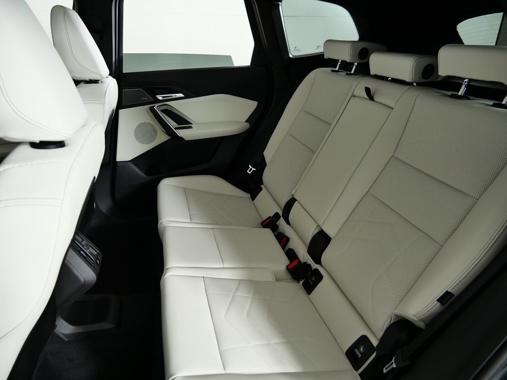 Thumbnail: 2026 BMW X1 - 30