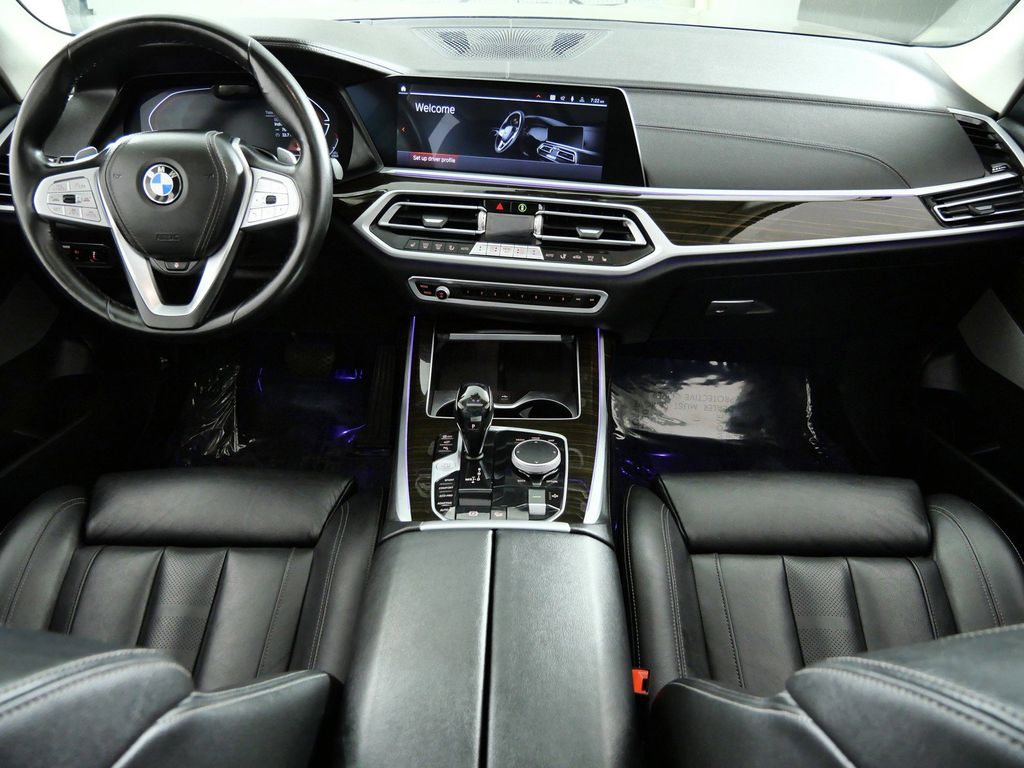 Thumbnail: 2021 BMW X7 - 6