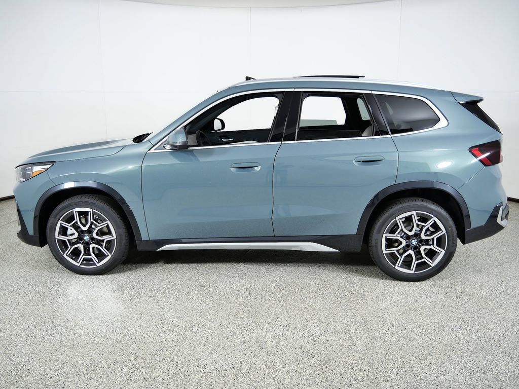 Thumbnail: 2026 BMW X1 - 17