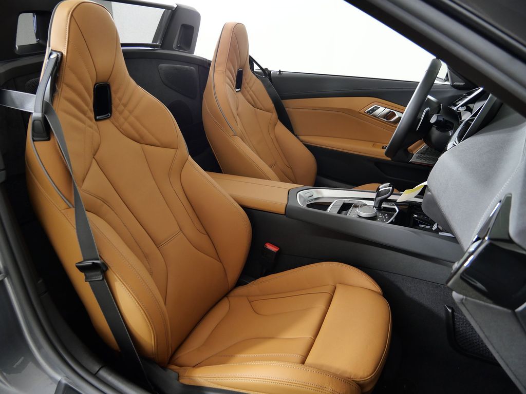 Thumbnail: 2026 BMW Z4 - 21