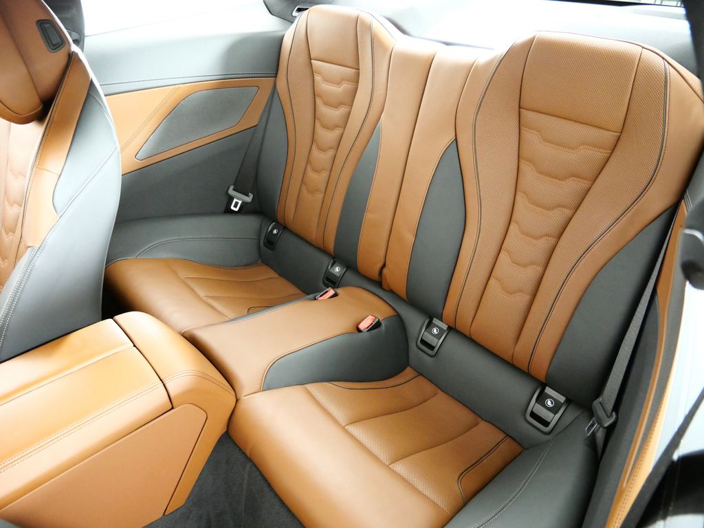 Thumbnail: 2024 BMW 8 Series - 33