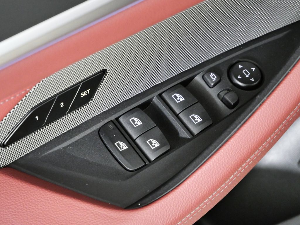 Thumbnail: 2025 BMW i4 - 40