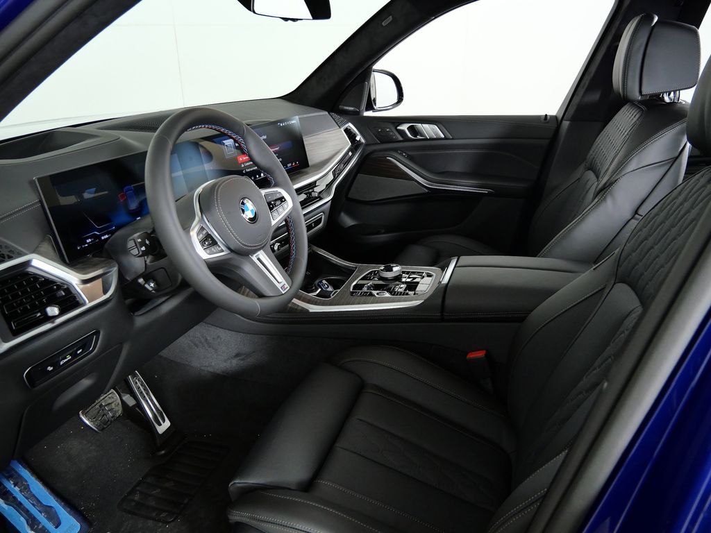 Thumbnail: 2026 BMW X7 - 37