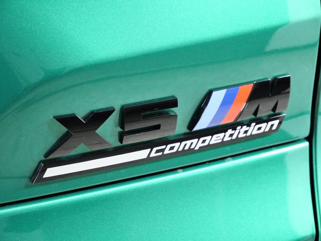 Thumbnail: 2026 BMW X5 - 12