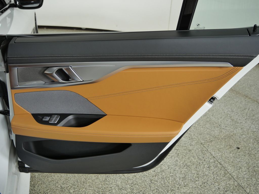 Thumbnail: 2026 BMW 8 Series - 24