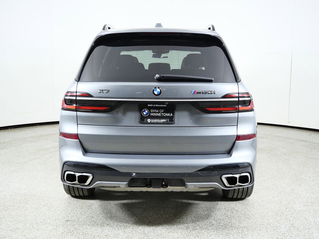 Thumbnail: 2024 BMW X7 - 12