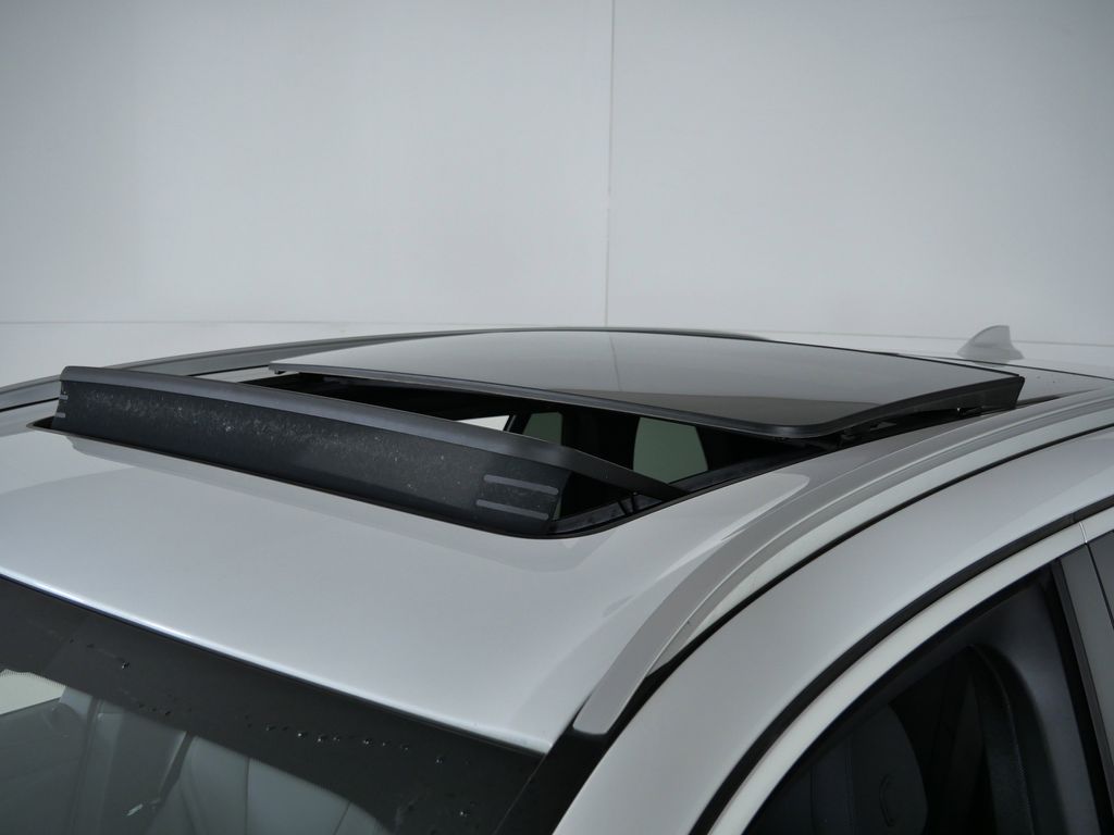 Thumbnail: 2020 BMW X5 - 19