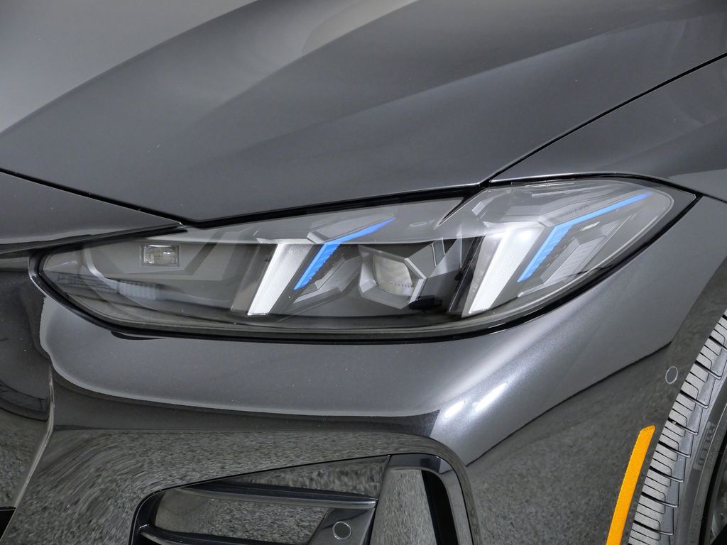 Thumbnail: 2025 BMW 4 Series - 3