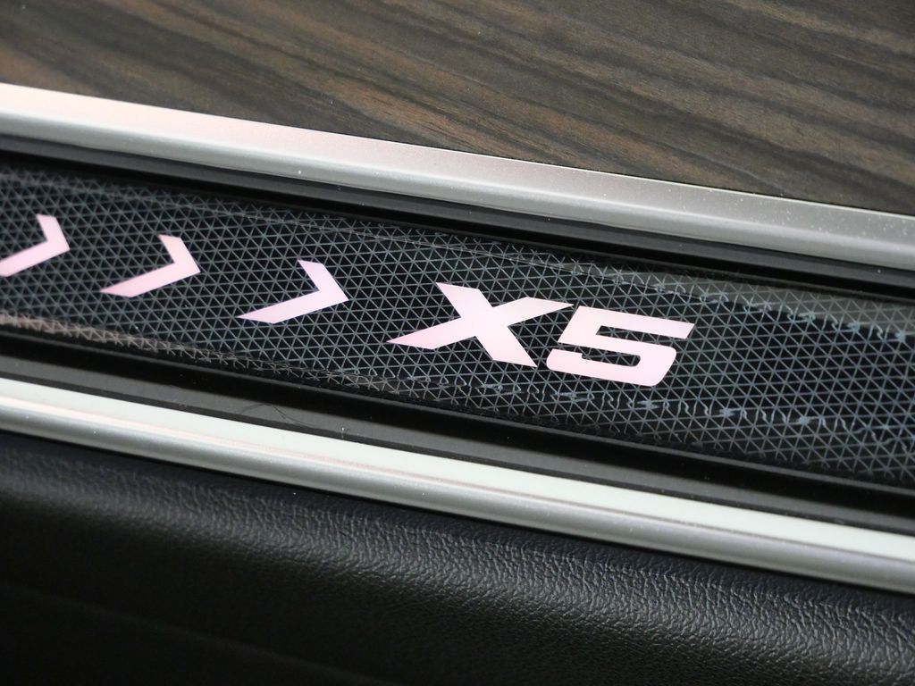 Thumbnail: 2026 BMW X5 - 24