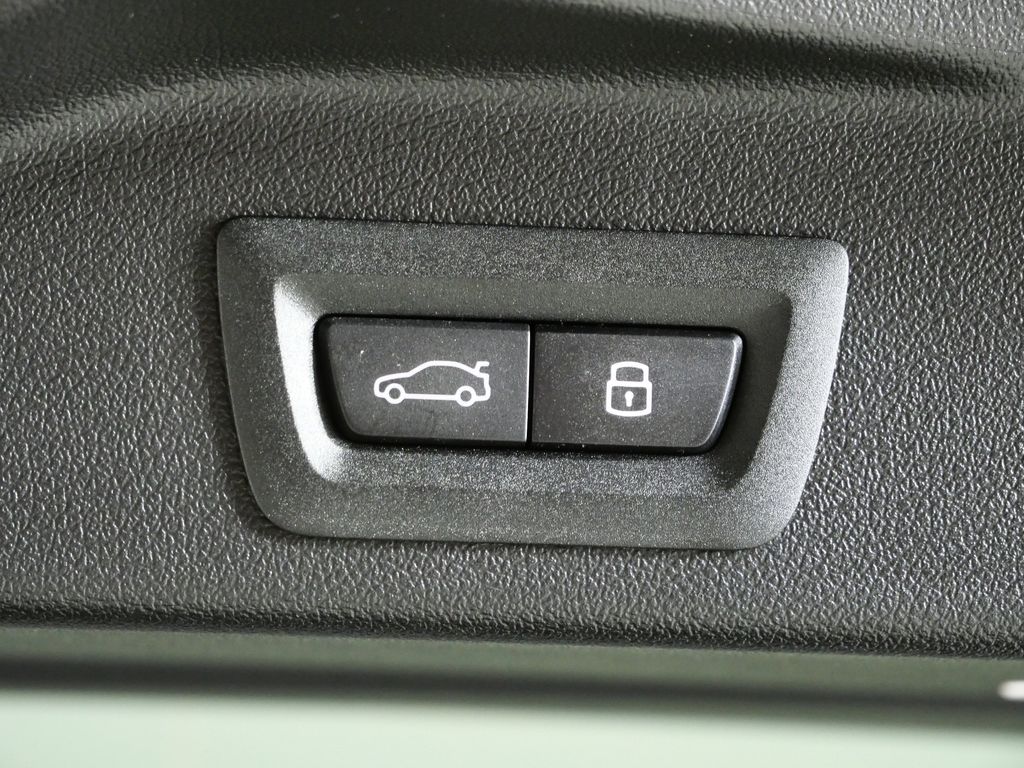 Thumbnail: 2026 BMW X5 - 29