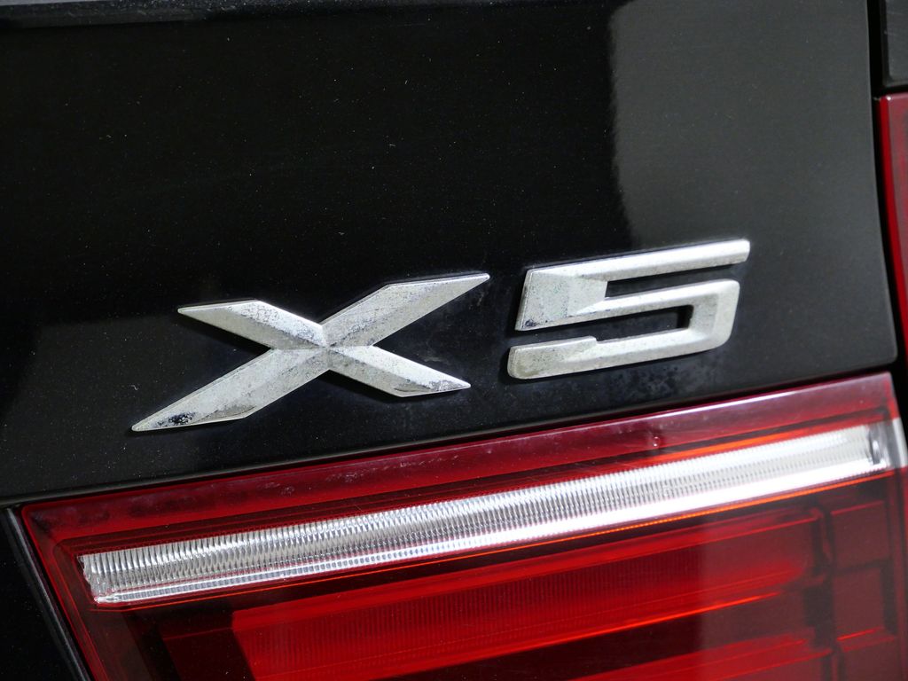 Thumbnail: 2013 BMW X5 - 13