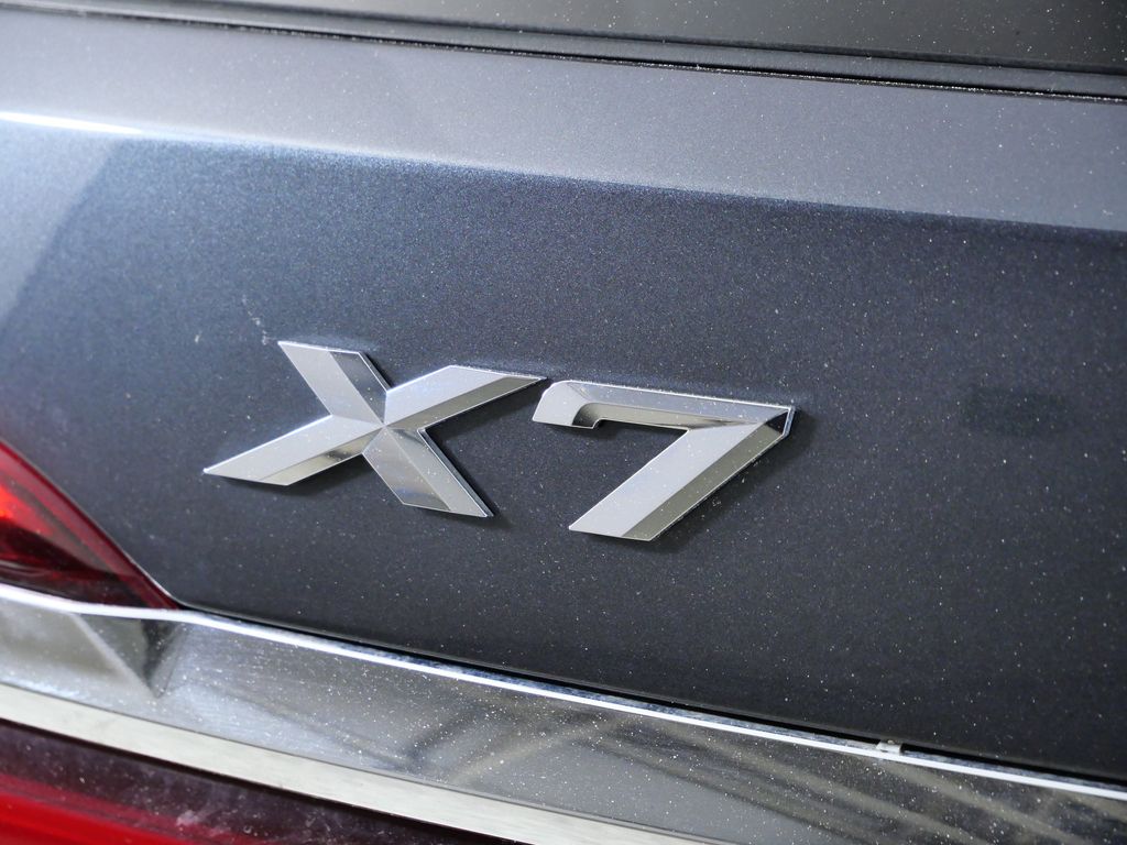 Thumbnail: 2022 BMW X7 - 14