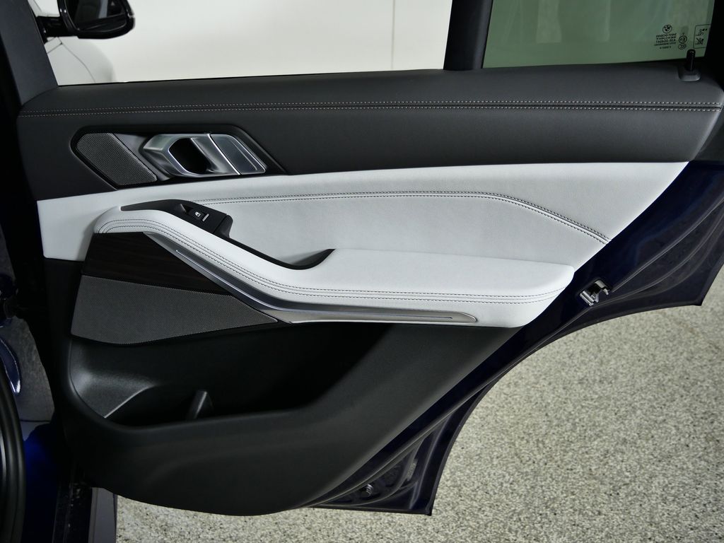 Thumbnail: 2026 BMW X5 - 26