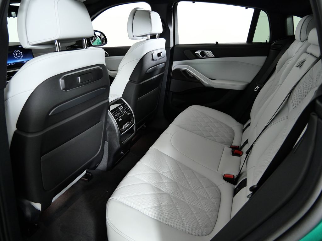 Thumbnail: 2026 BMW X6 - 31