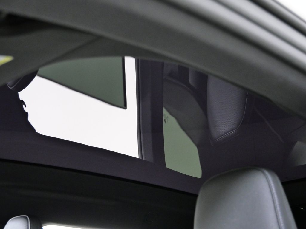 Thumbnail: 2026 BMW iX - 19