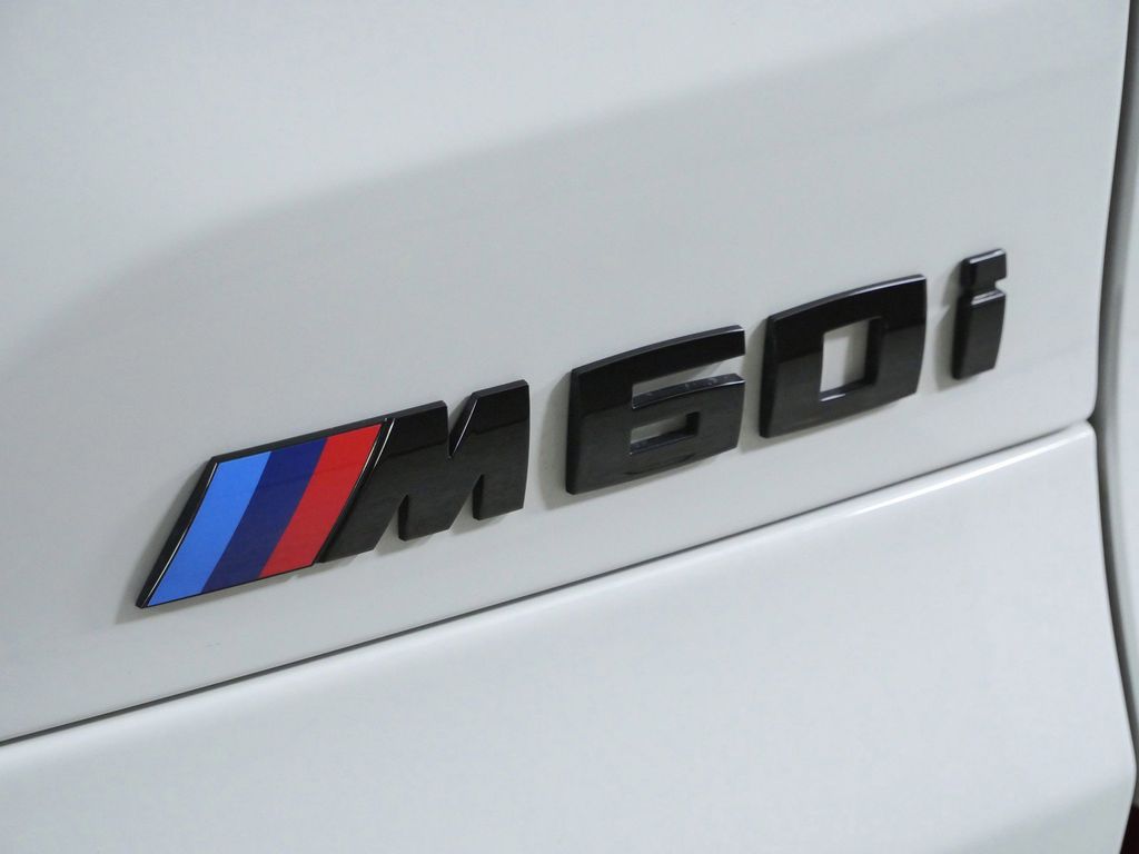 Thumbnail: 2025 BMW X5 - 14