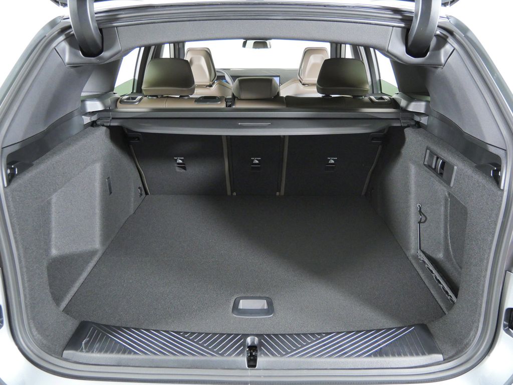 Thumbnail: 2026 BMW X3 - 27
