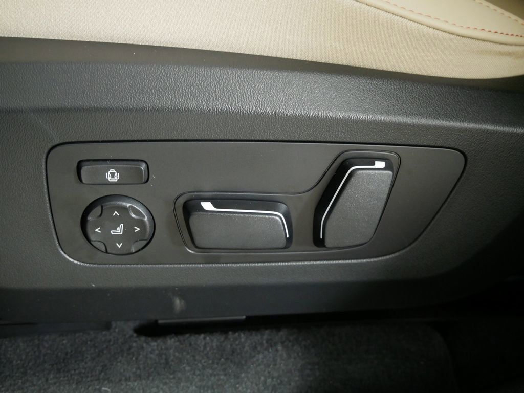 Thumbnail: 2025 BMW X3 - 37