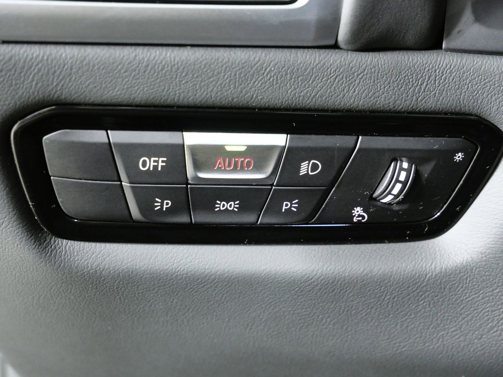 Thumbnail: 2025 BMW M8 - 40