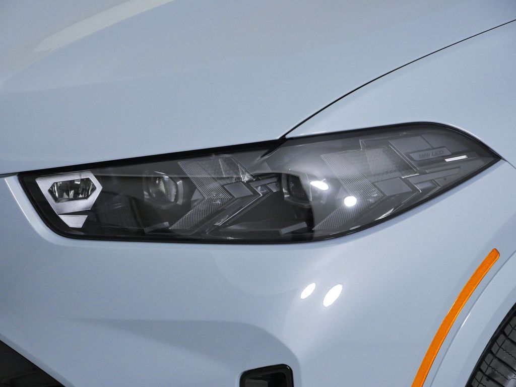 Thumbnail: 2026 BMW X5 - 3