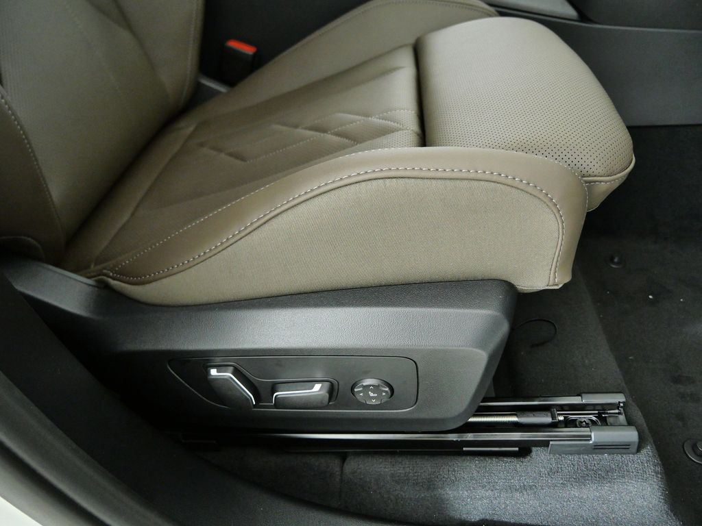 Thumbnail: 2026 BMW X3 - 22