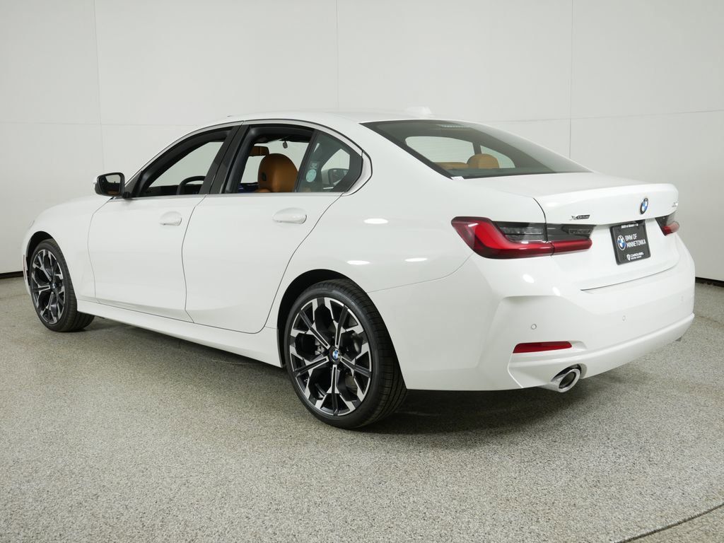 Thumbnail: 2025 BMW 3 Series - 15