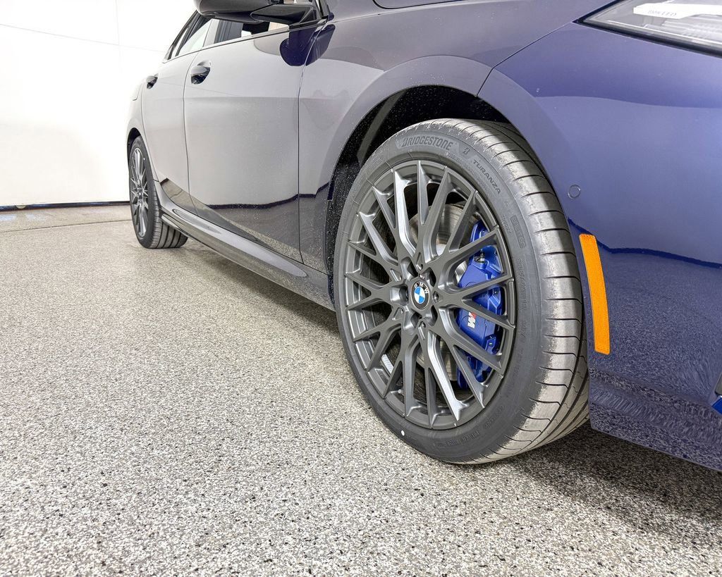 Thumbnail: 2025 BMW 2 Series - 11