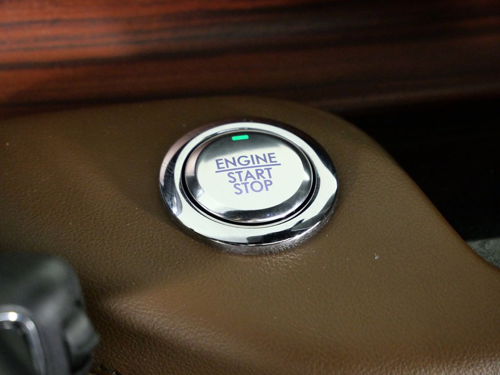 Thumbnail: 2023 Lincoln Aviator - 46