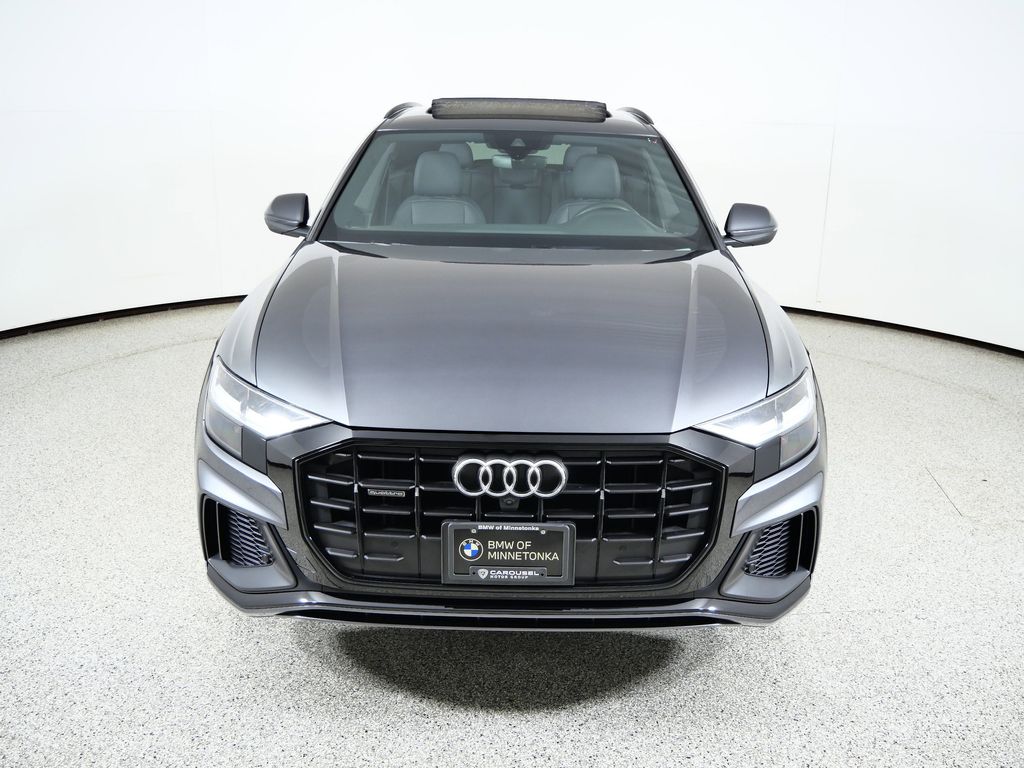 Thumbnail: 2020 Audi Q8 - 17
