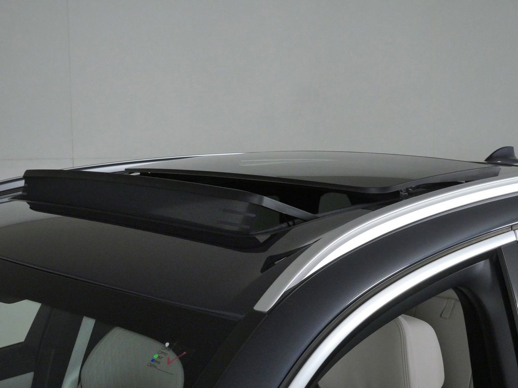 Thumbnail: 2022 BMW X5 - 20