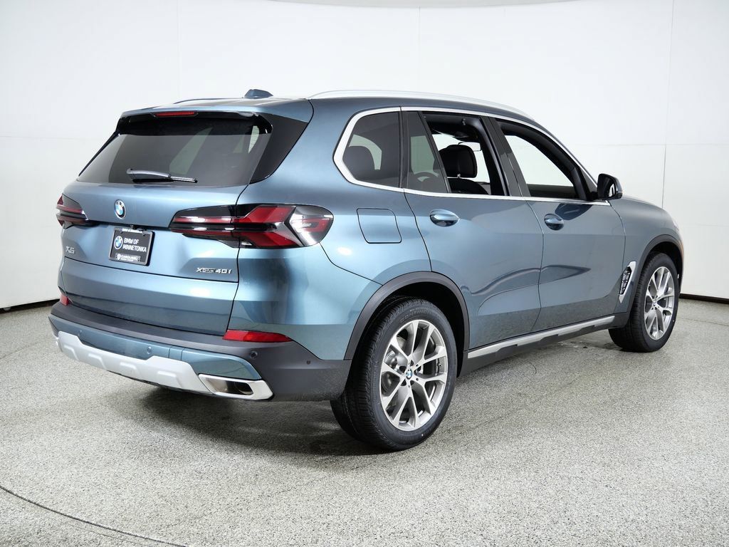 Thumbnail: 2026 BMW X5 - 11