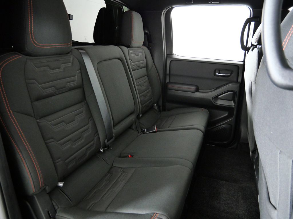 Thumbnail: 2023 Nissan Frontier - 26