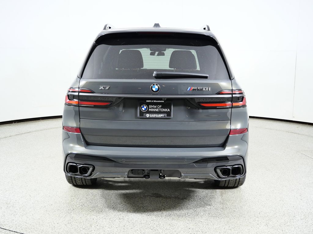 Thumbnail: 2026 BMW X7 - 10