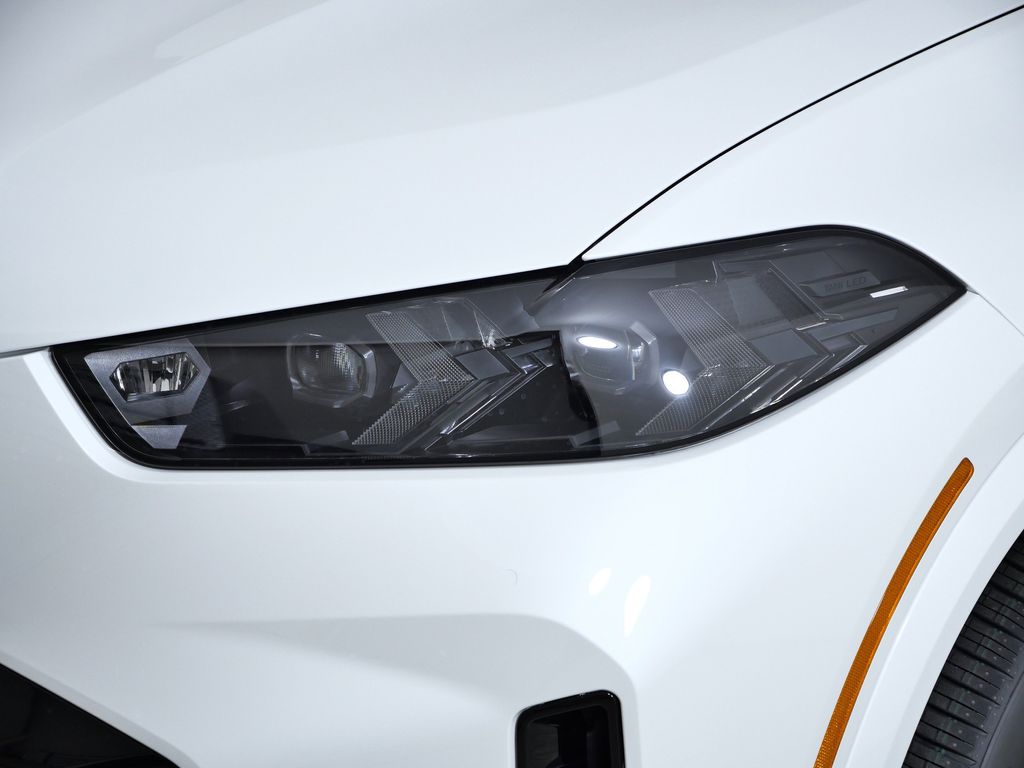 Thumbnail: 2026 BMW X5 - 3