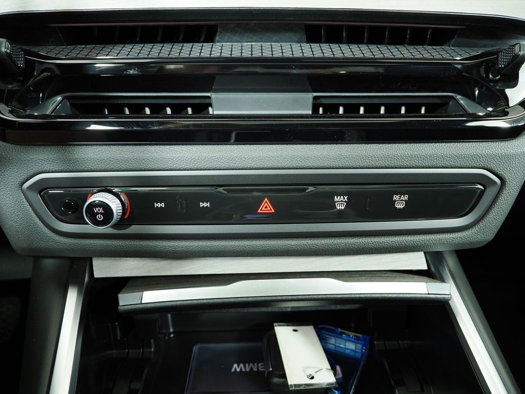 Thumbnail: 2026 BMW 4 Series - 46