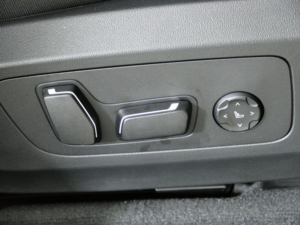 Thumbnail: 2026 BMW X3 - 23