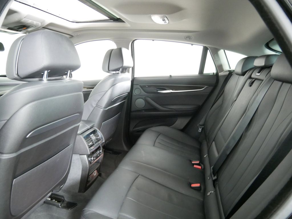 Thumbnail: 2016 BMW X6 - 28
