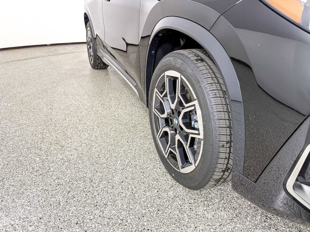 Thumbnail: 2025 BMW X1 - 11