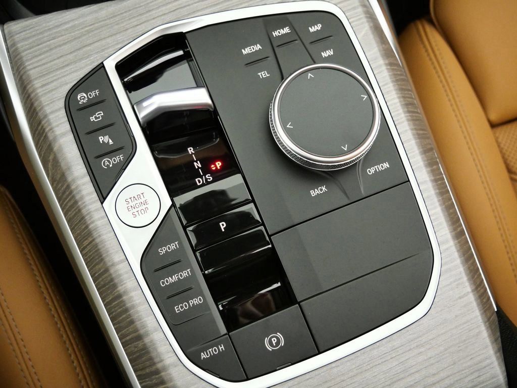 Thumbnail: 2026 BMW 3 Series - 48