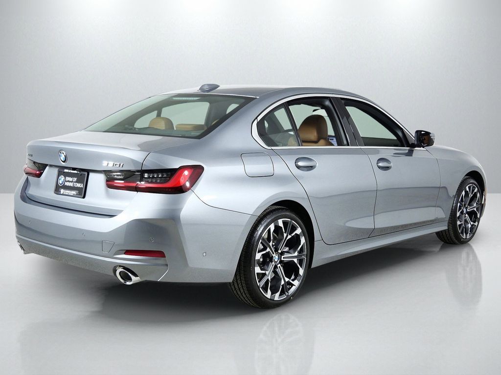Thumbnail: 2026 BMW 3 Series - 9
